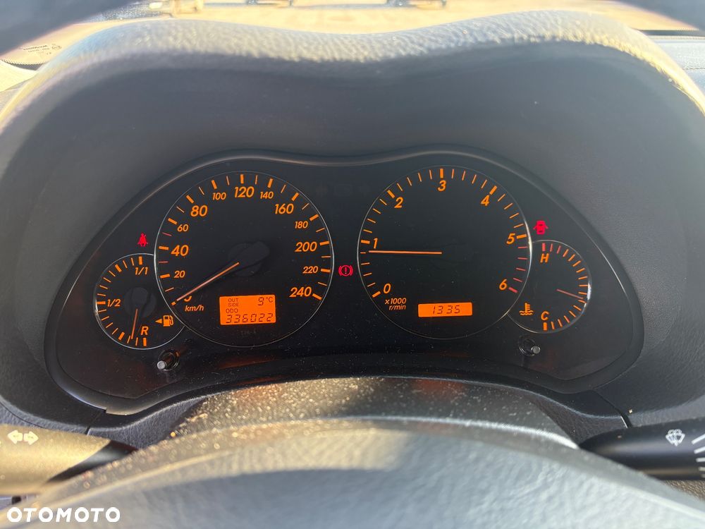 Toyota Avensis 2.0 D-4D Sol Plus - 12