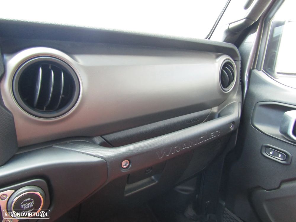 Jeep Wrangler Unlimited 3.6 Auto X - 17