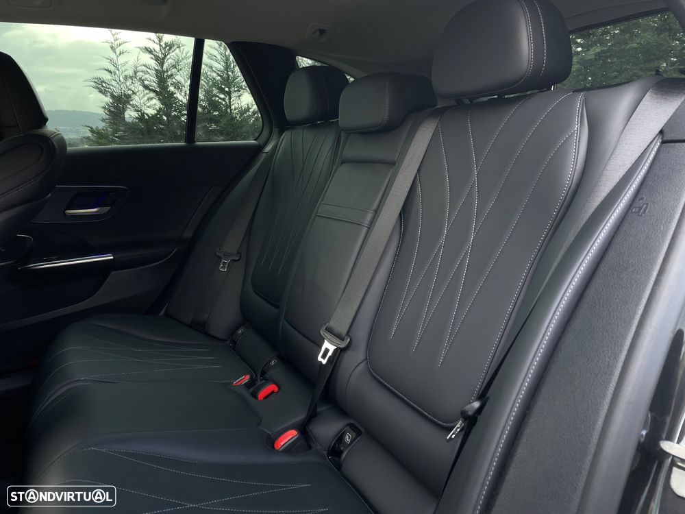 Mercedes-Benz C 300 e T 9G-TRONIC AMG Line - 26