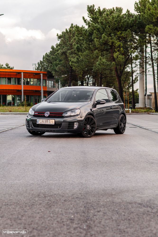 VW Golf 2.0 GTI DSG - 1