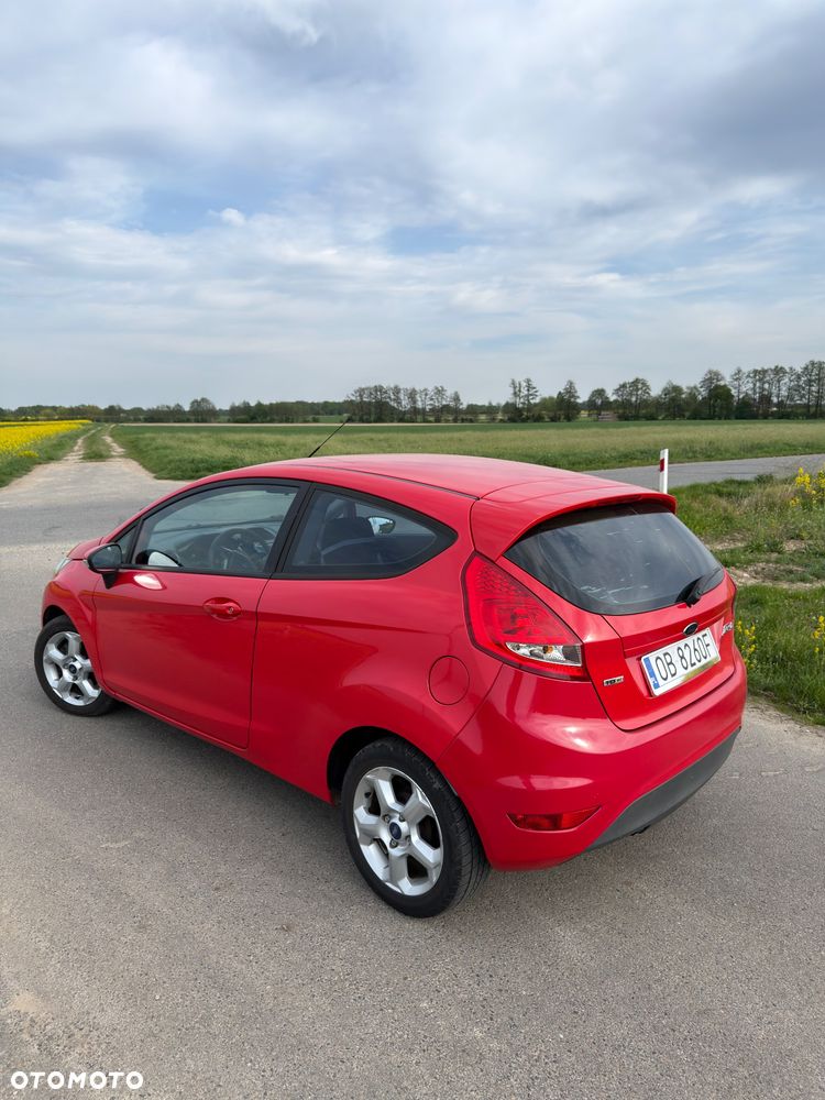 Ford Fiesta 1.6 TDCi Trend - 12