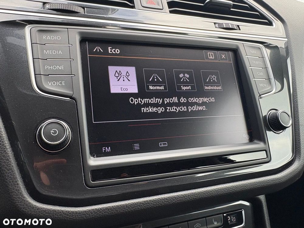 Volkswagen Tiguan - 28