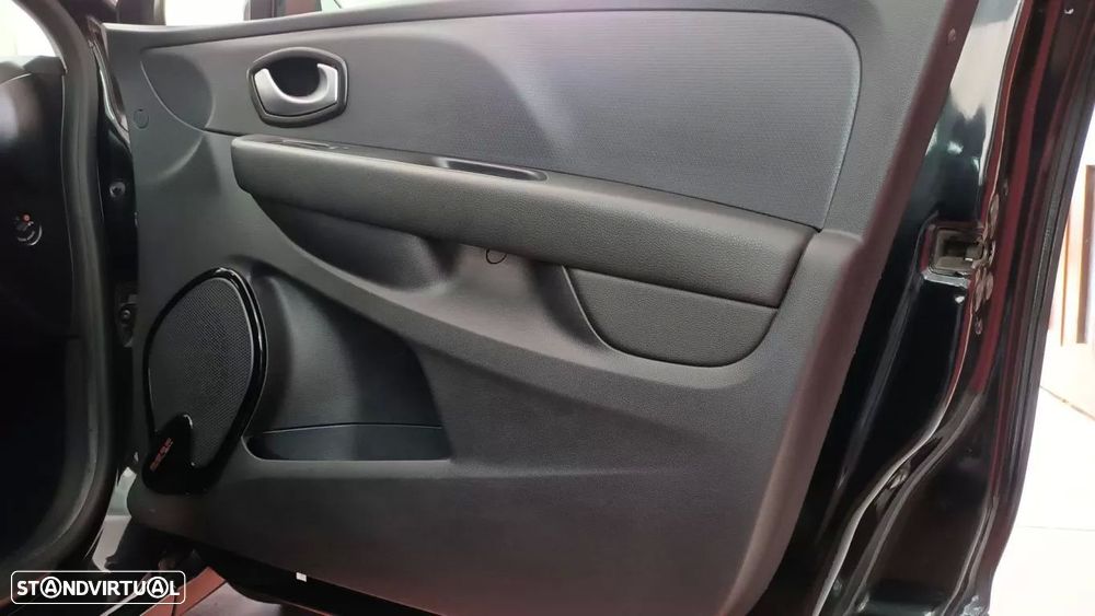 Renault Clio Sport Tourer 0.9 TCe Limited - 42