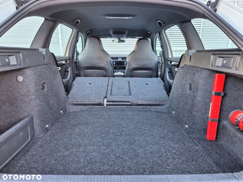 Skoda Octavia 2.0 TSI RS 230 - 20