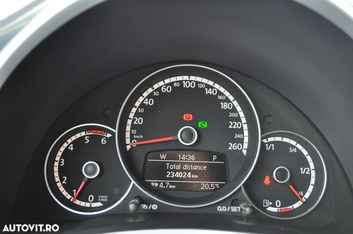 Volkswagen Beetle 2.0 TDI DSG6 Sport - 13