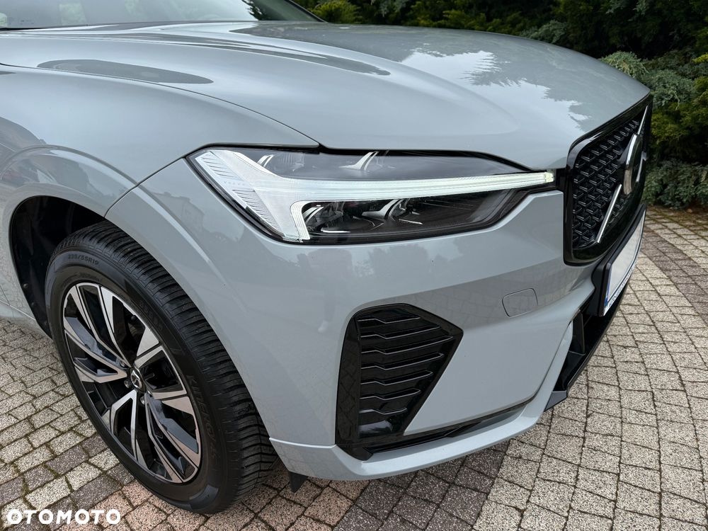 Volvo XC 60 B4 D Ultimate Dark - 19