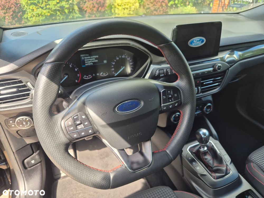 Ford Focus 1.0 EcoBoost Start-Stopp-System ST-LINE - 10