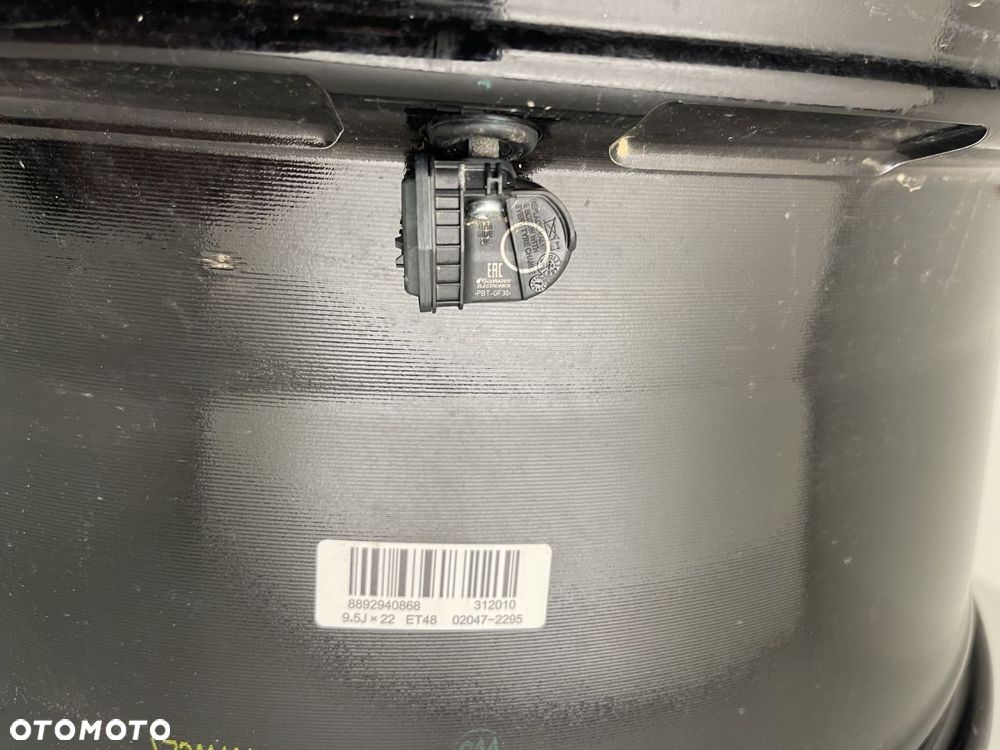 FELGA POLESTAR IV 4 9,5J 22 ET48 80012656 / 8892940868 - 5