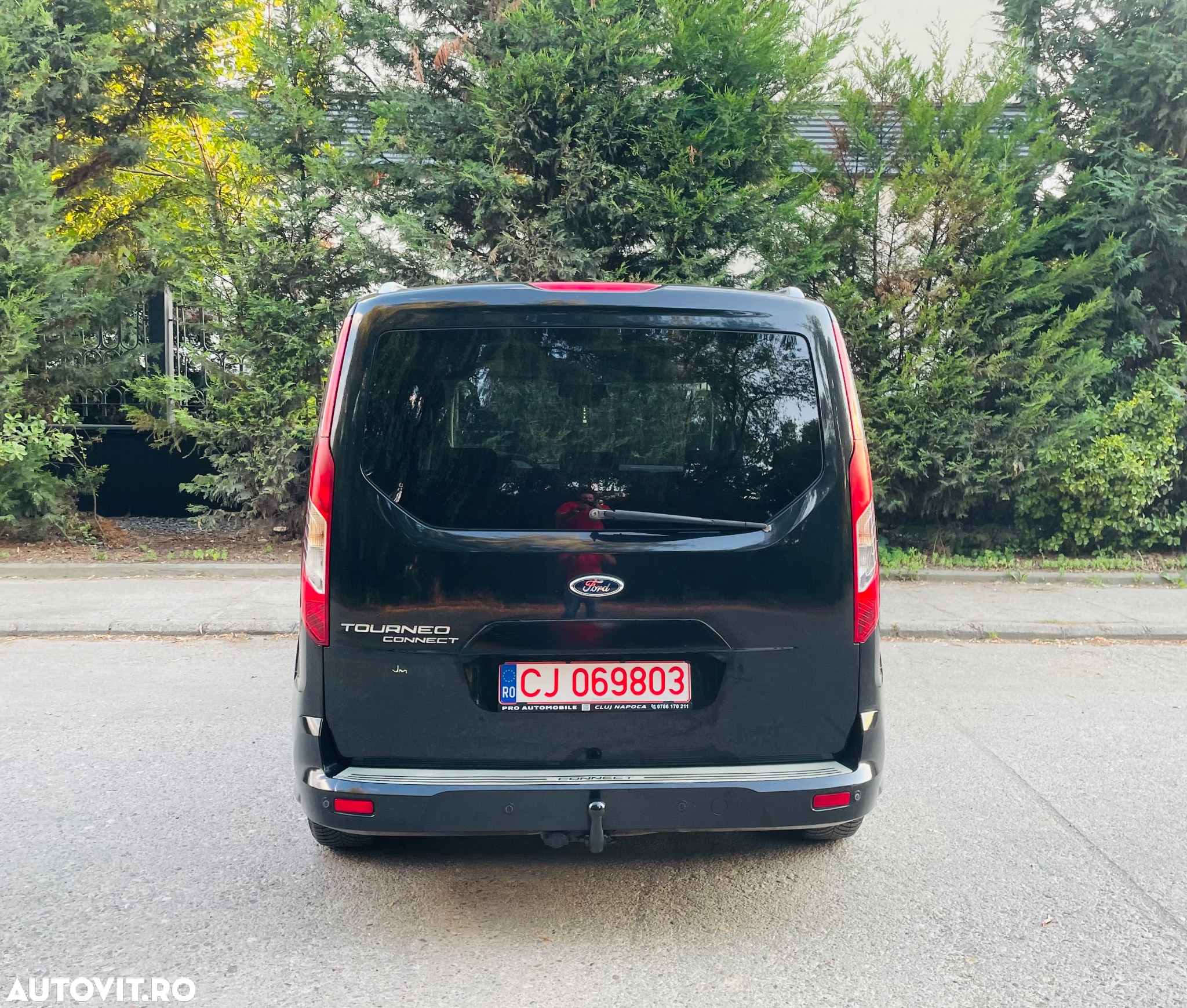 Ford Tourneo Connect 1.6 TDCi Start-Stop Titanium - 4