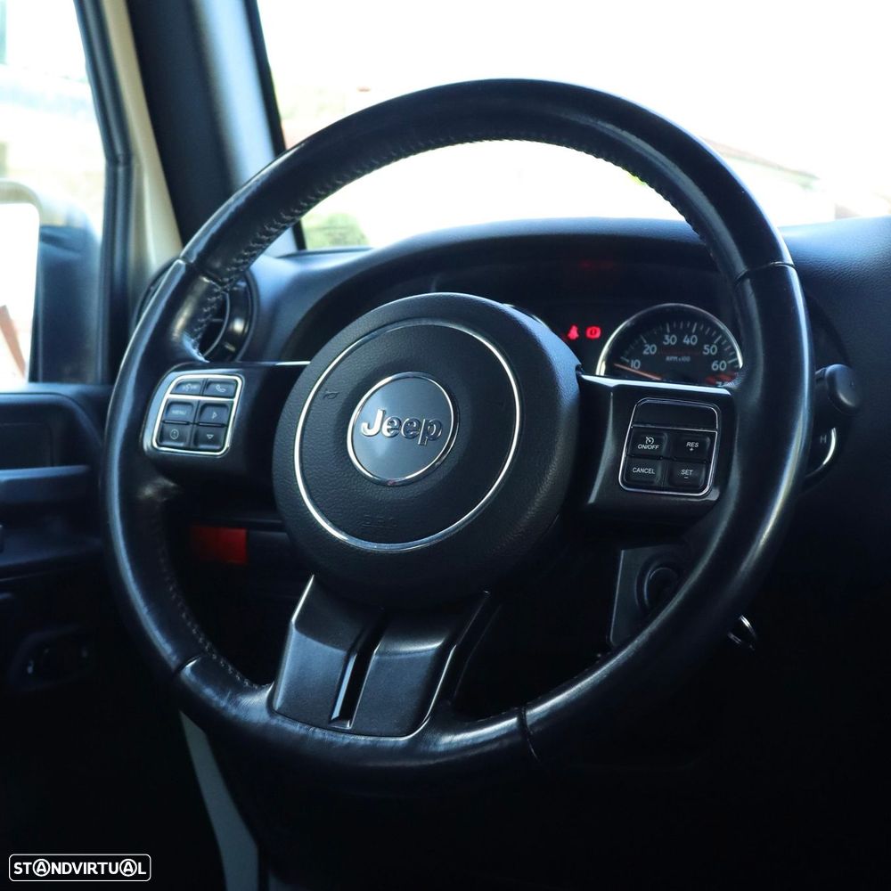 Jeep Wrangler Unlimited - 21