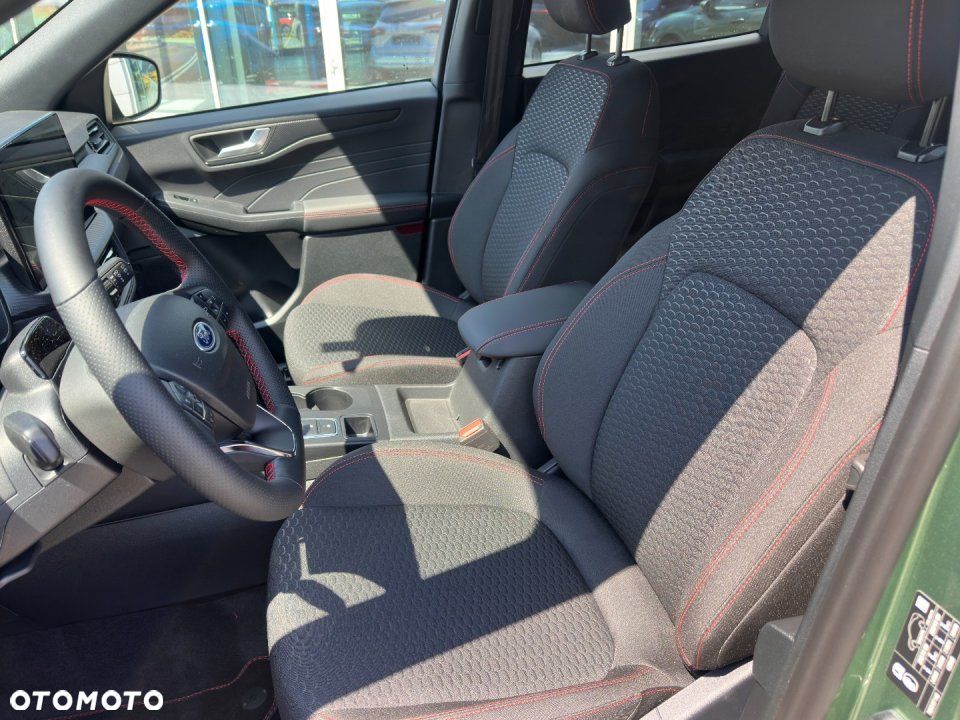 Ford Kuga - 13