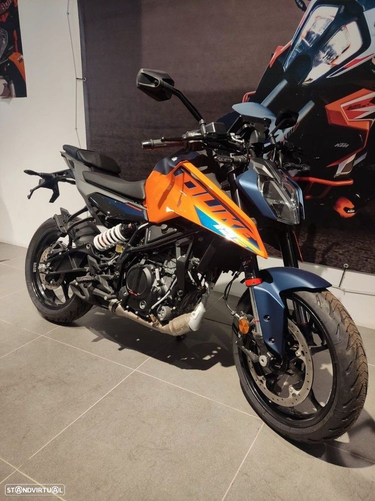 KTM 125 DUKE - 4