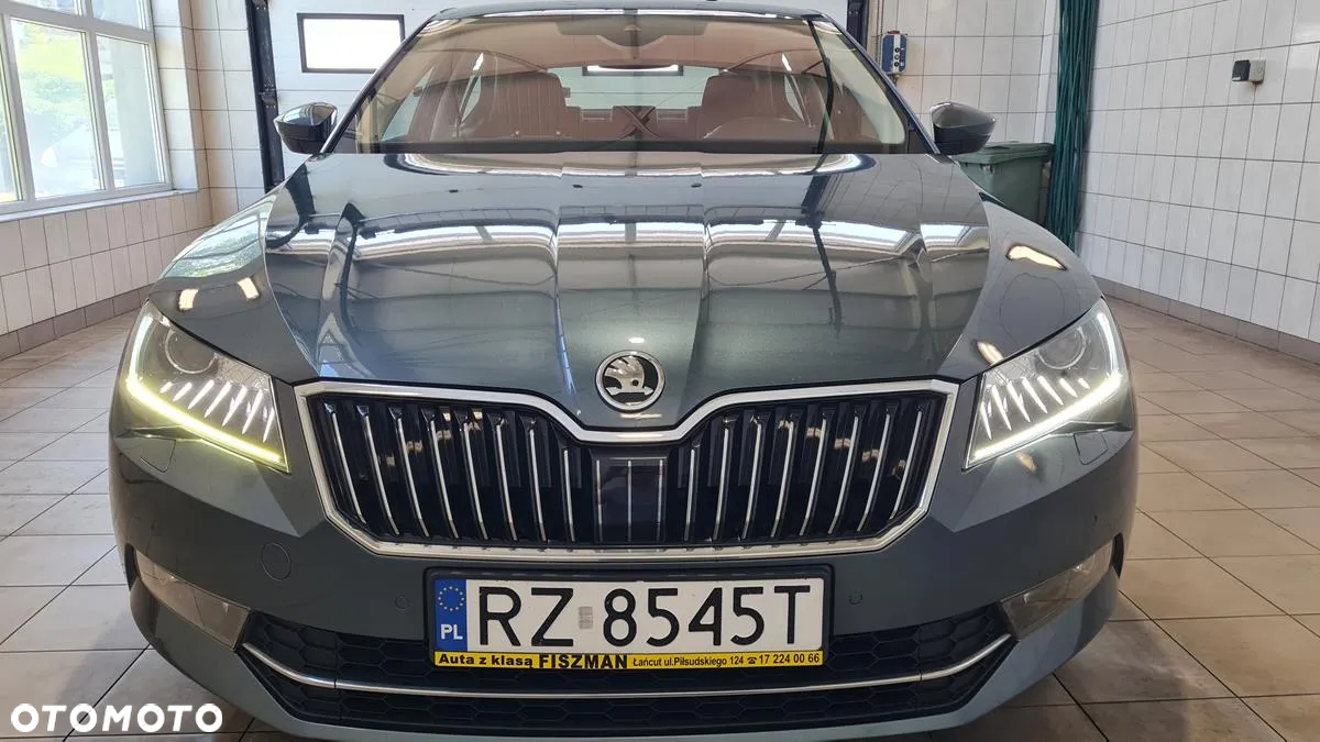 Skoda Superb 2.0 TDI 4x4 Style DSG - 6