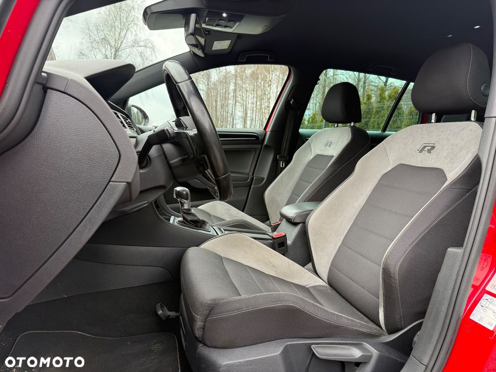 Volkswagen Golf - 12