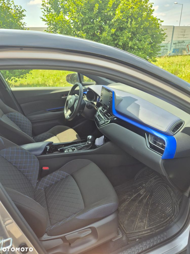 Toyota C-HR - 9