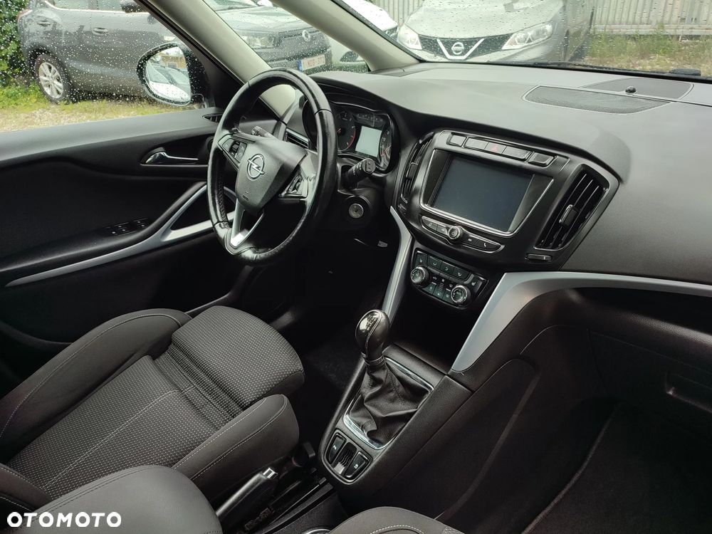 Opel Zafira Tourer 1.4 Turbo ecoFLEX Start/Stop Business Innovation - 27