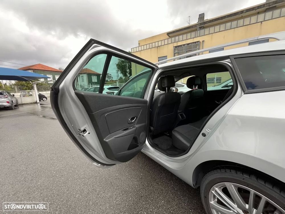 Renault Mégane Sport Tourer 1.5 dCi GT Line SS - 38