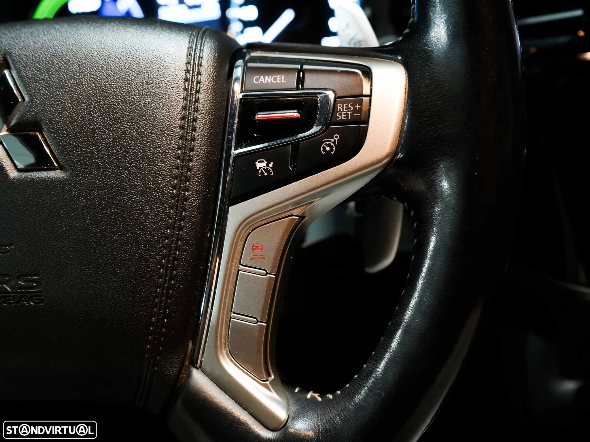 Mitsubishi Outlander 2.4 PHEV Instyle - 23