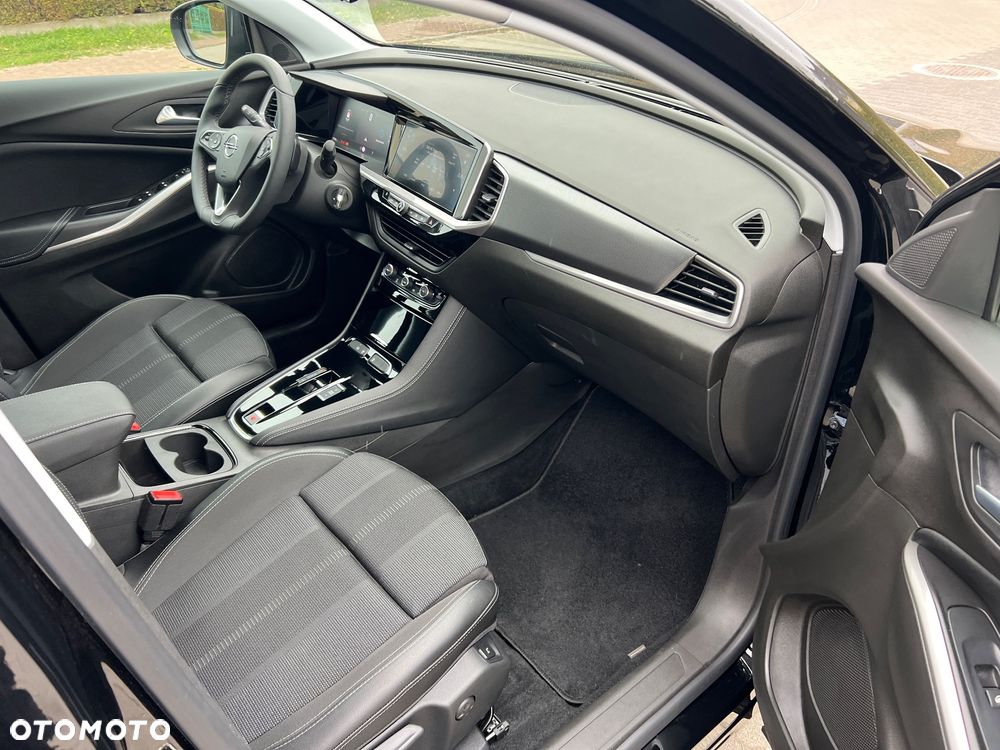 Opel Grandland 1.2 T GS Line S&S - 15
