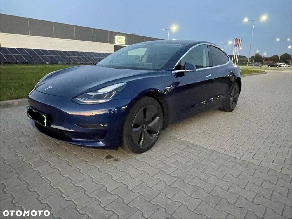 Tesla Model 3 Long Range AWD - 3