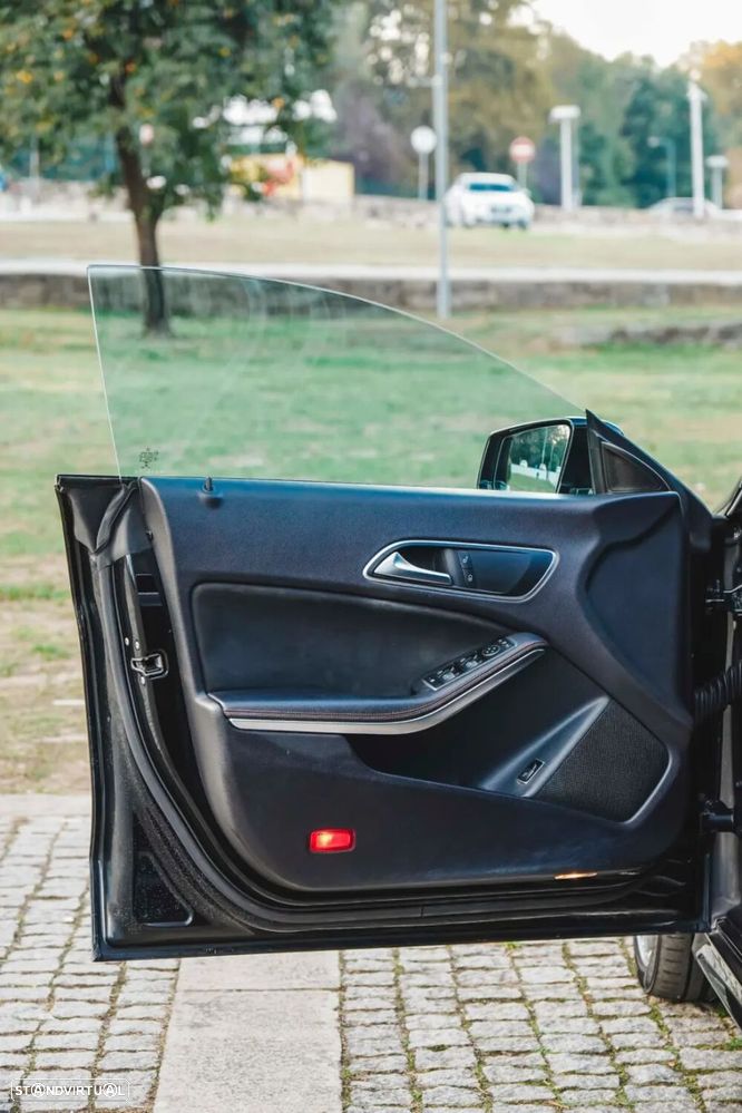 Mercedes-Benz CLA 200 - 28
