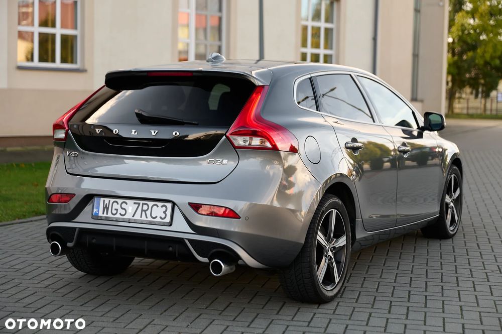 Volvo V40 D3 Geartronic RDesign - 9