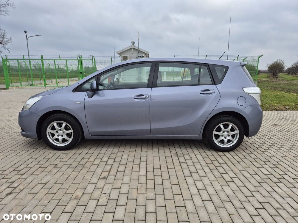 Toyota Verso 1.8 Prestige EU5 - 9