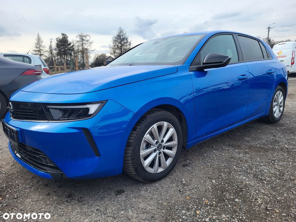 Opel Astra 1.2 Turbo Elegance - 2