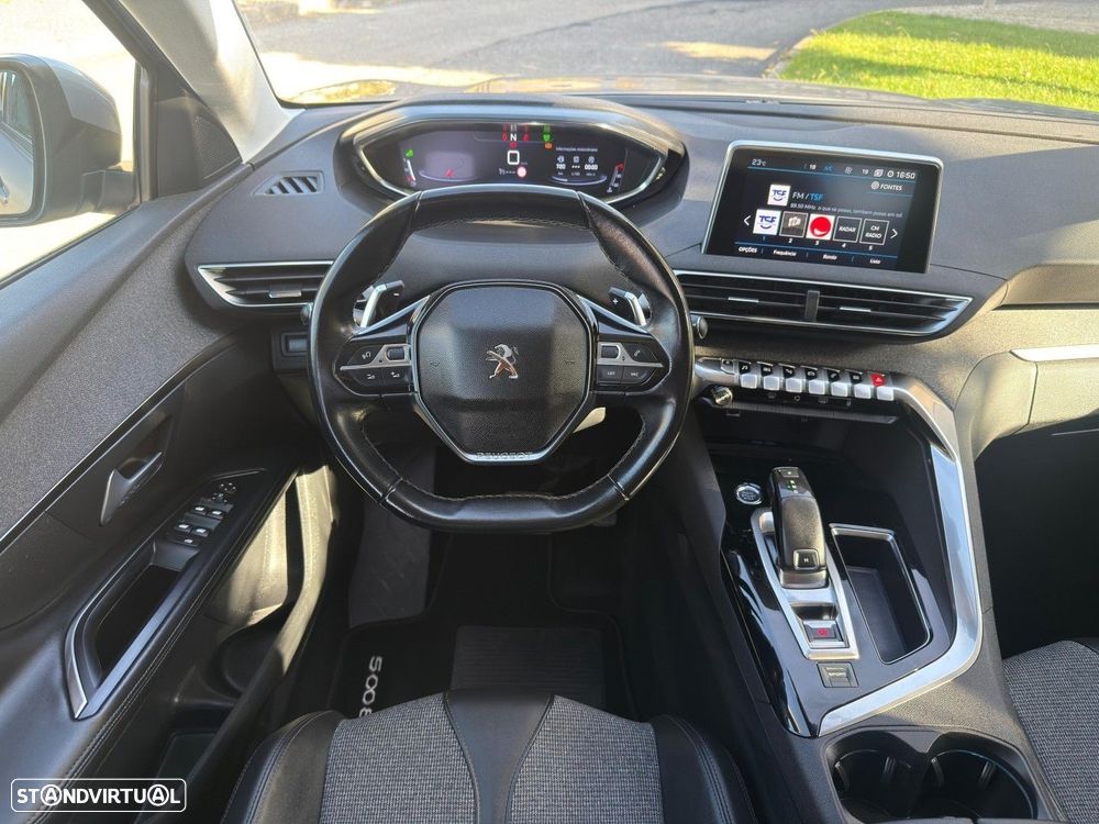 Peugeot 5008 1.5 BlueHDi Allure Pack EAT8 - 24