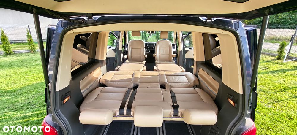Volkswagen Multivan - 22