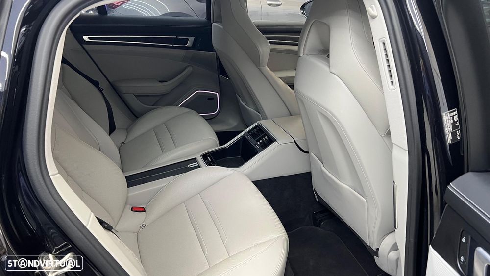 Porsche Panamera 4 E-Hybrid Platinum Edition - 34