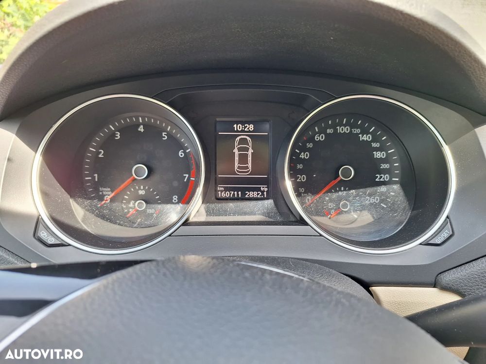 Volkswagen Jetta 1.2 TSI Trendline - 1