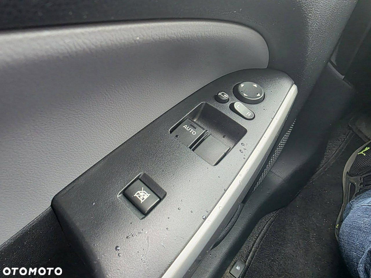 Mazda 2 1.3 Independence - 10
