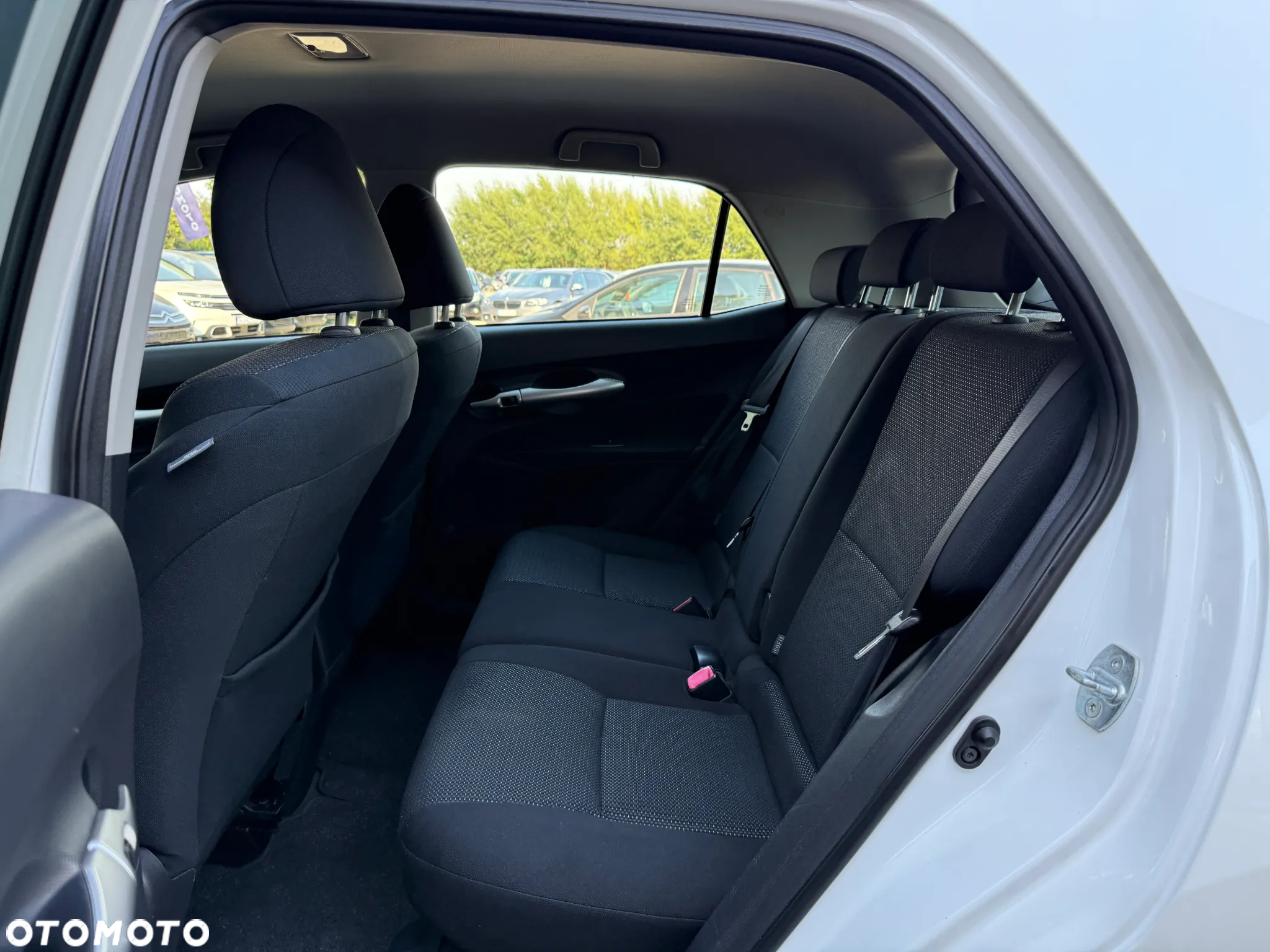 Toyota Auris 1.8 HSD Luna - 27