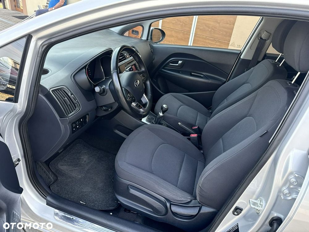 Kia Rio 1.2 M - 19