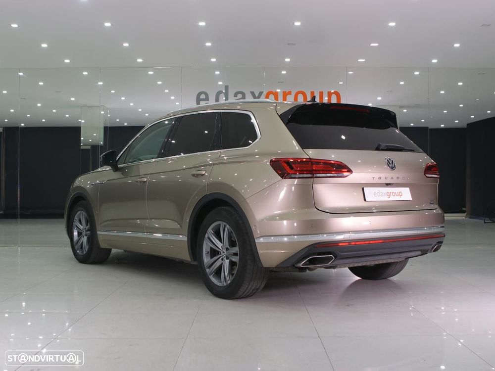 VW Touareg 3.0 TDI V6 Elegance Plus - 4