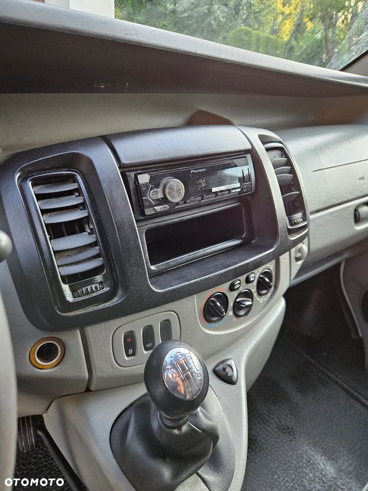 Renault Trafic - 18
