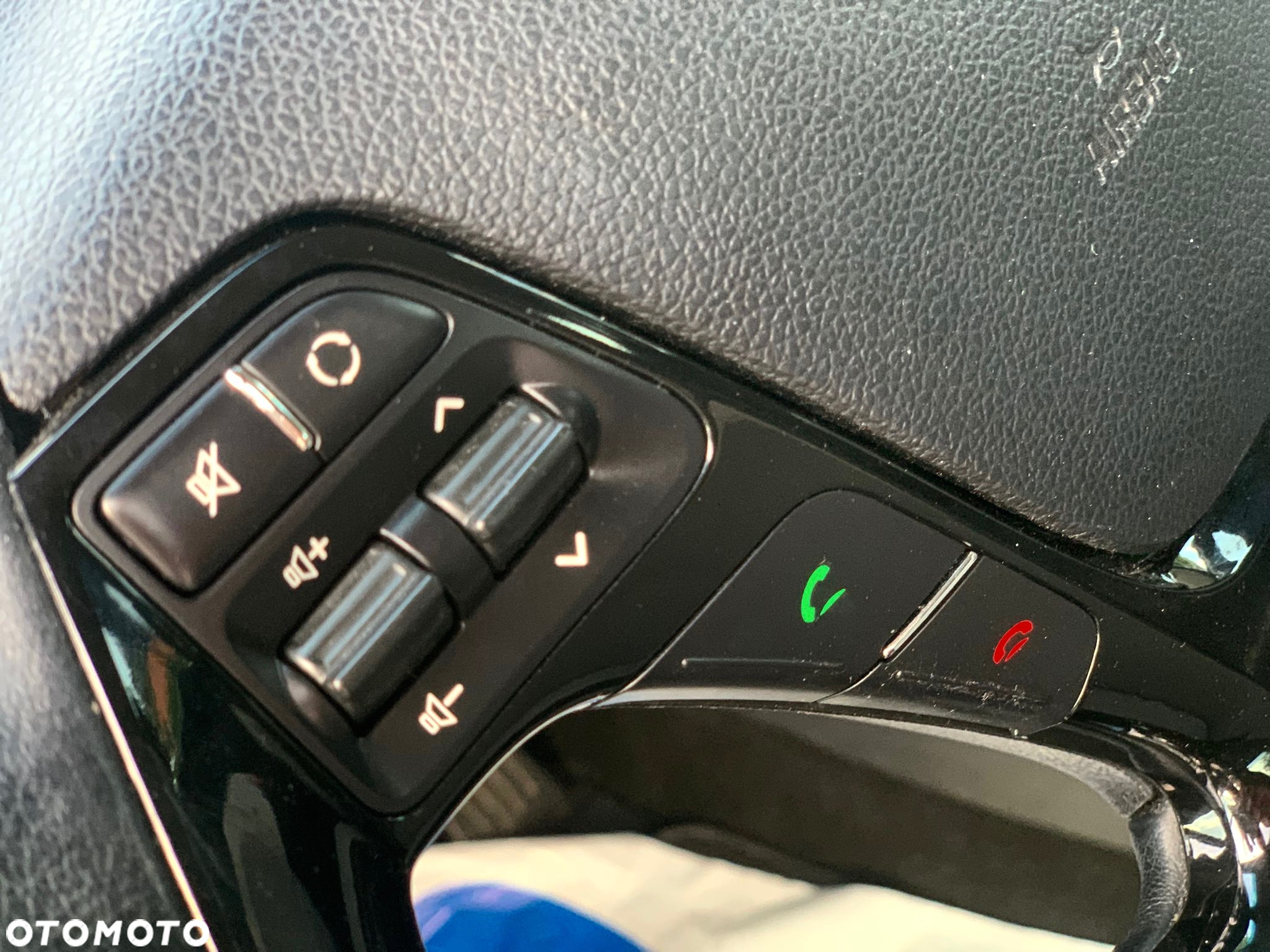 Kia Ceed 1.6 GDI DCT SW Platinum Edition - 16