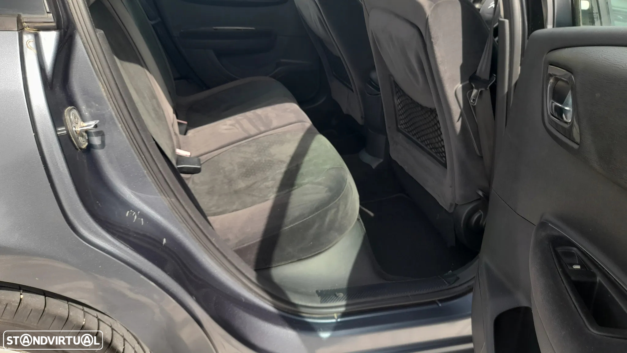 Citroën C4 1.6 HDi 110 Exclusive - 27