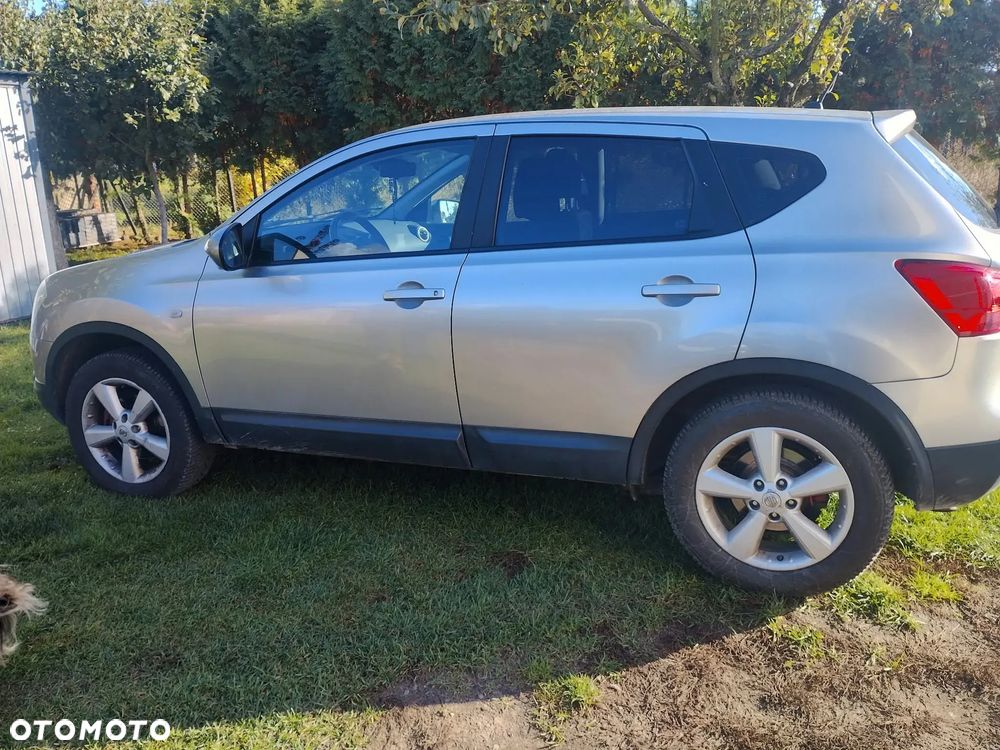 Nissan Qashqai - 1