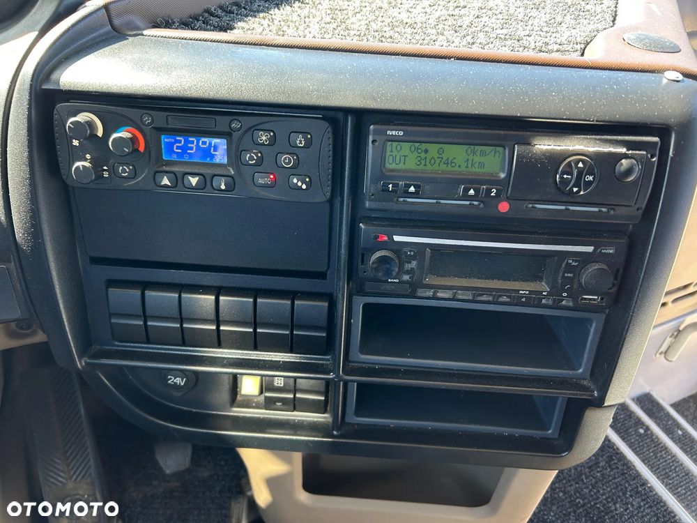 Iveco Crossway - 18