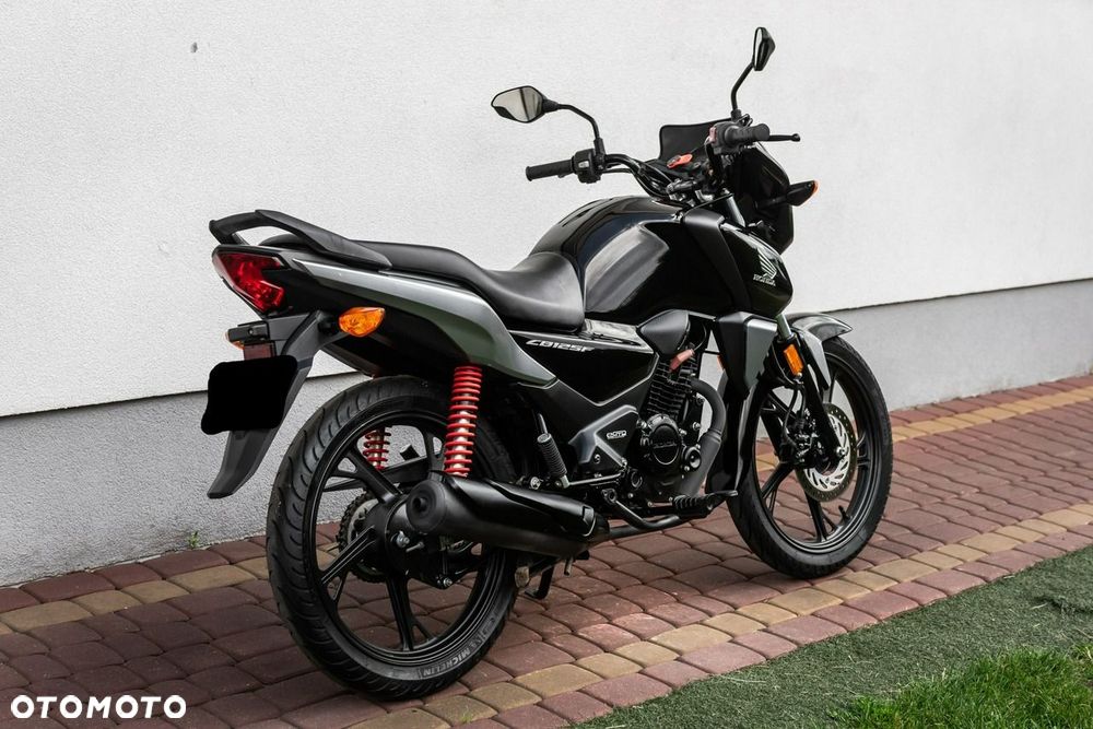 Honda CB - 3