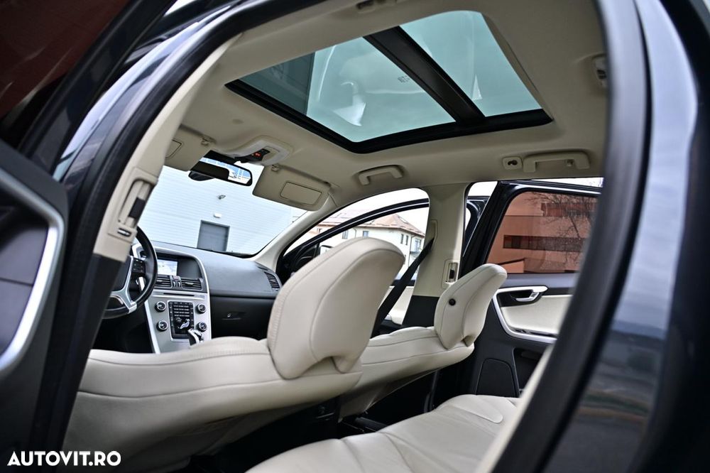 Volvo XC 60 D5 AWD Aut. Summum - 20