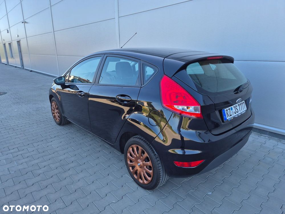 Ford Fiesta 1.25 Celebration - 4