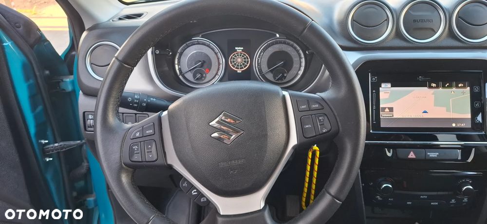 Suzuki Vitara 1.0 Boosterjet Premium 2WD - 26