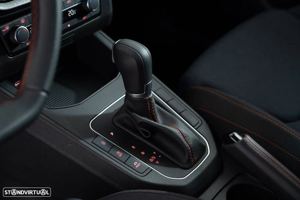 SEAT Ibiza 1.0 TSI FR DSG - 25