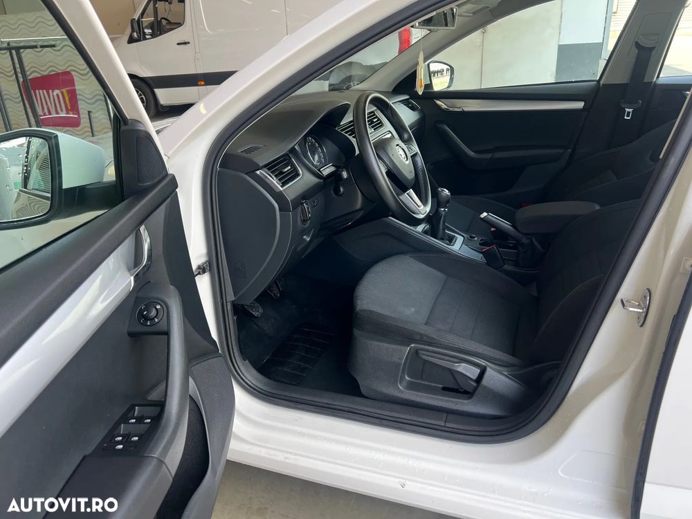 Skoda Octavia 1.6 TDI Ambition - 13