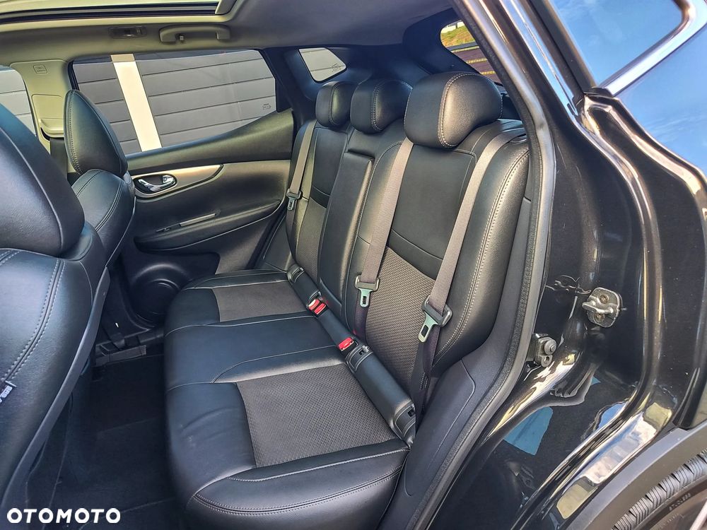 Nissan Qashqai 1.3 DIG-T DCT TEKNA - 30