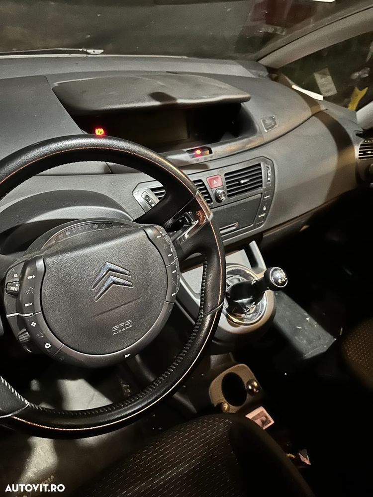 Citroën C4 Picasso - 12