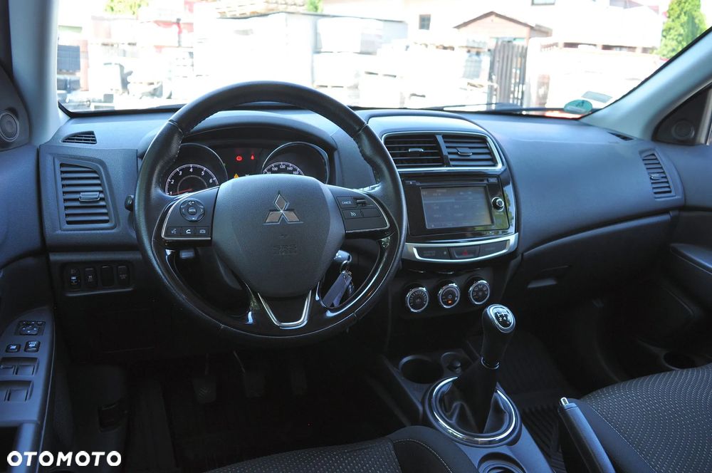 Mitsubishi ASX 1.6 Instyle - 17